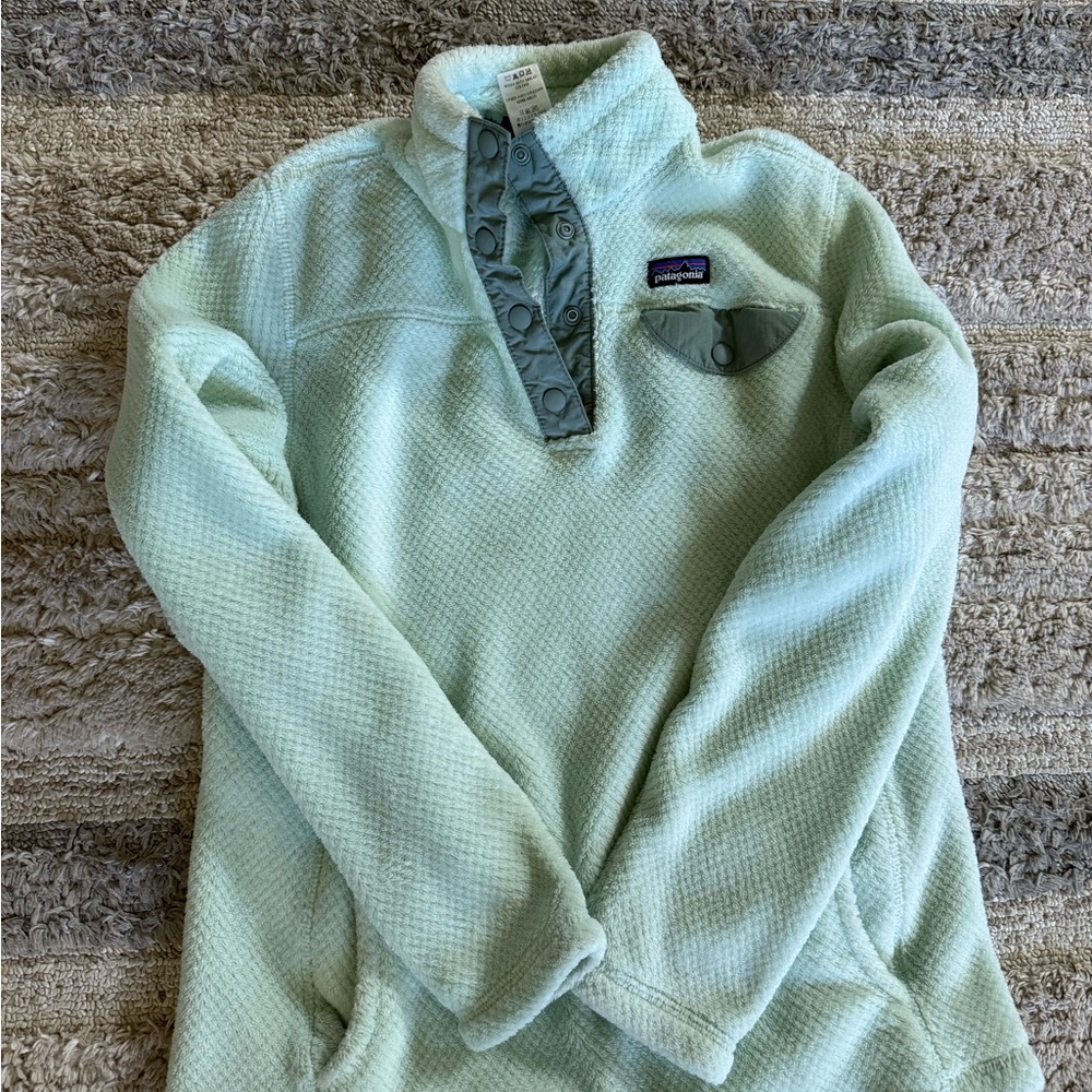 Girls Patagonia Mint Green Snap-T Fleece